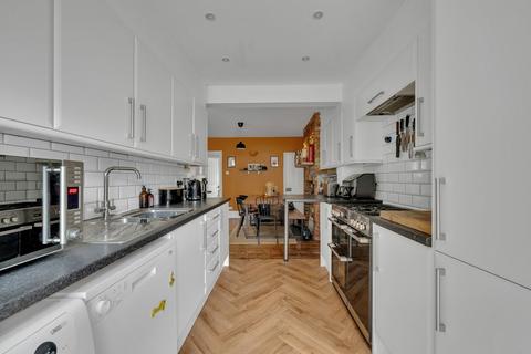 11 Old Hill, Orpington, BR6 6BW