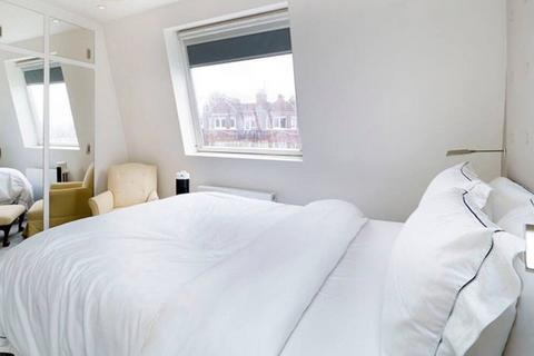 2 bedroom apartment to rent, Manson Place