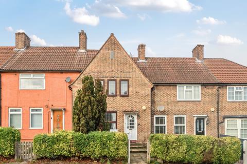 Hedge Walk, London