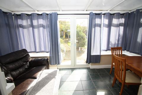 236 Burrs Road, Clacton-on-sea, CO15 4LN