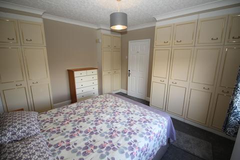 236 Burrs Road, Clacton-on-sea, CO15 4LN