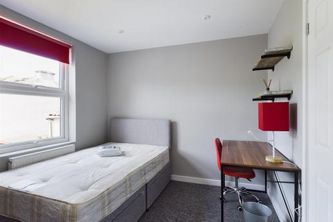 1 bedroom in a house share to rent, Beaconsfield Road, Brighton