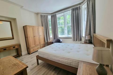 2 bedroom flat to rent, Ealing W5
