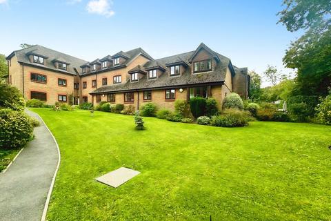 undefined, Langdown Lawn, Southampton SO45
