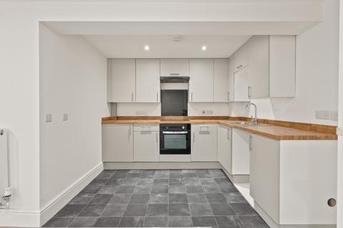 undefined, FIRST MONTH RENT FREE IF YOU MOVE IN BEFORE CHRISTMAS!– 5 Bull Ring, Worcester
