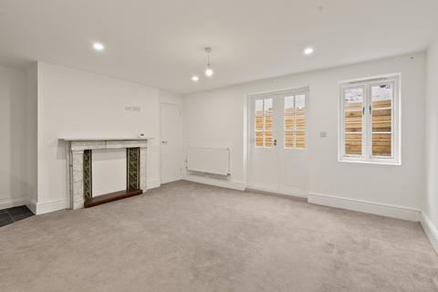 undefined, FIRST MONTH RENT FREE IF YOU MOVE IN BEFORE CHRISTMAS!– 5 Bull Ring, Worcester