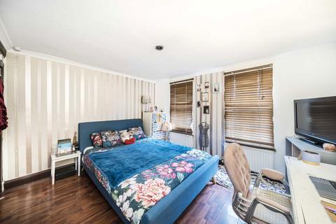 undefined, East Acton Lane, London W3