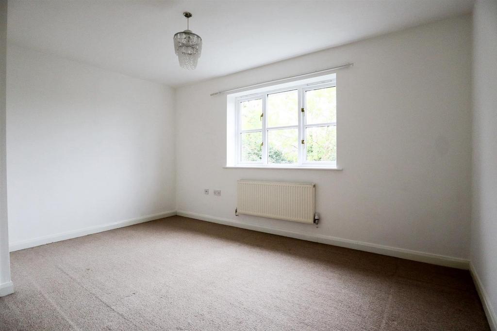 Bedroom 1.jpg