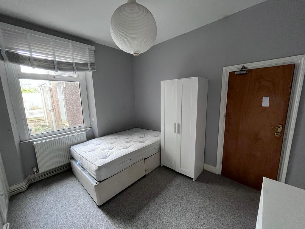 Bedroom 5