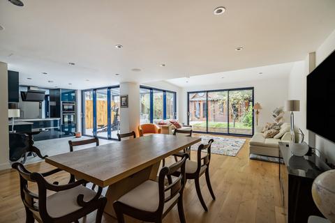 undefined, Southwold, Bracknell, Berkshire