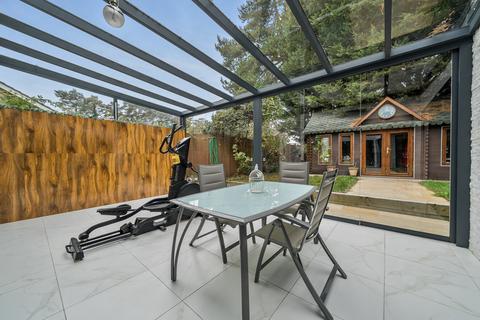 undefined, Southwold, Bracknell, Berkshire