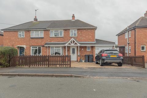 6 bedroom semi-detached house for sale, Wilkes Avenue, Swadlincote DE12