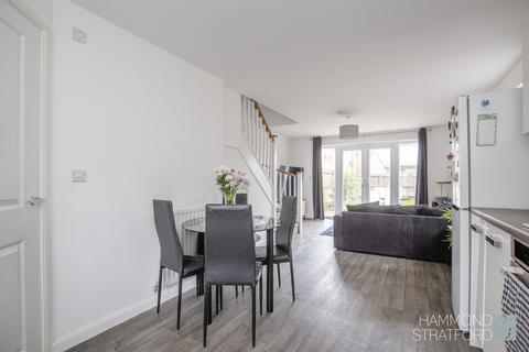 2 bedroom semi-detached house for sale, Magpie Place, Wymondham