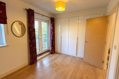 undefined, Epsom Road, Guildford GU1