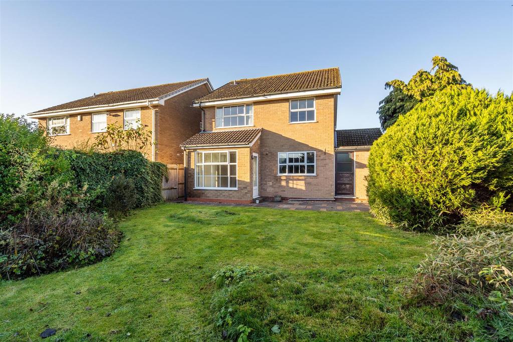 20 Farnborough Drive 17.jpg
