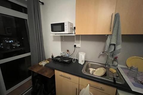 Studio to rent, Boundary Road, London NW8