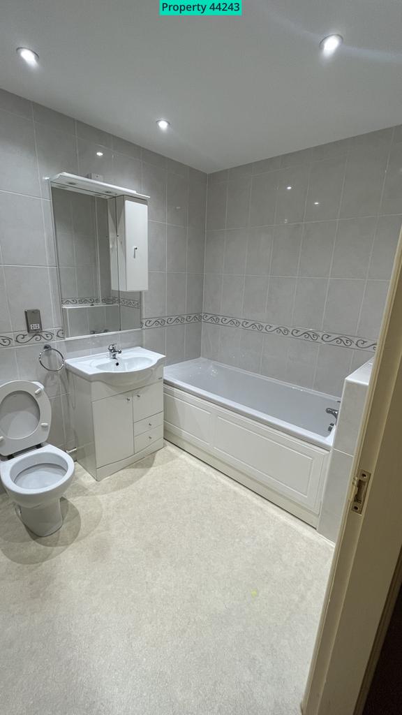 Main Bathroom