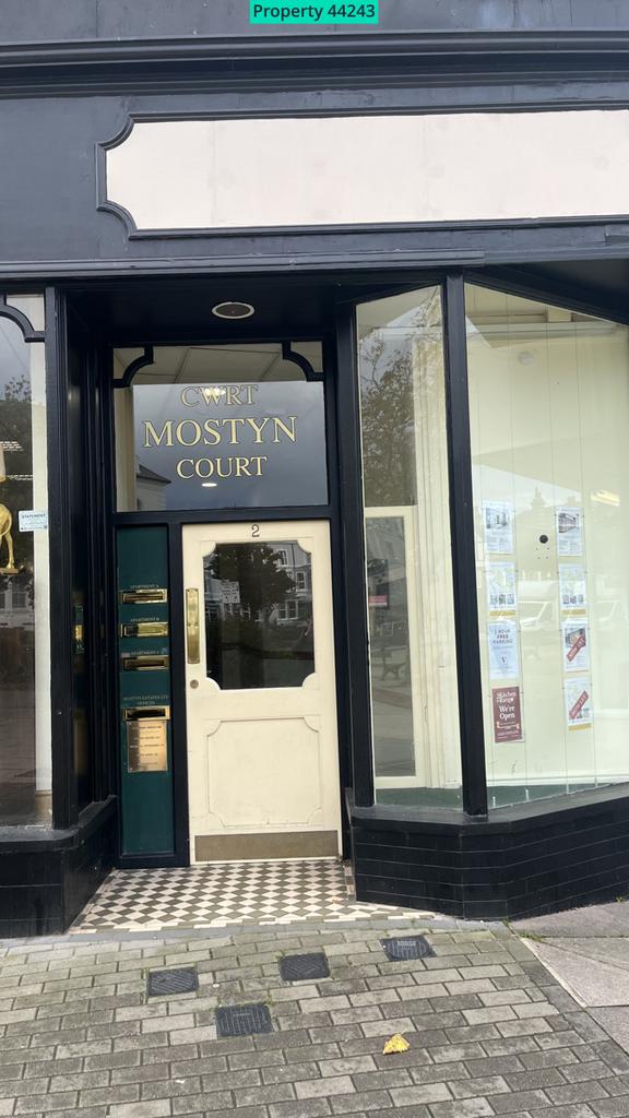 Front entrance to property