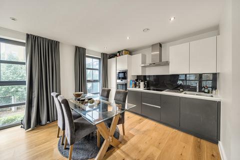 1 bedroom apartment for sale, Pages Walk, London