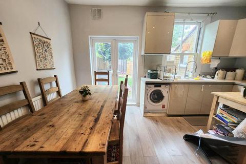 undefined, West Ealing W13