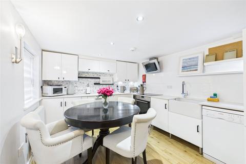 2 bedroom apartment to rent, Greys Road, Henley-on-Thames, Oxfordshire, RG9
