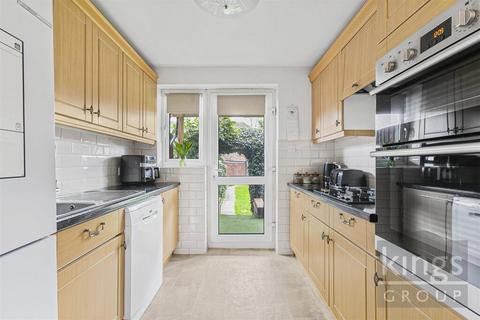 3 bedroom terraced house for sale, Church Street, London, N9