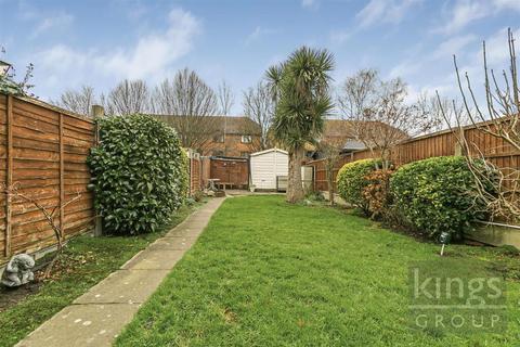 3 bedroom terraced house for sale, Church Street, London, N9