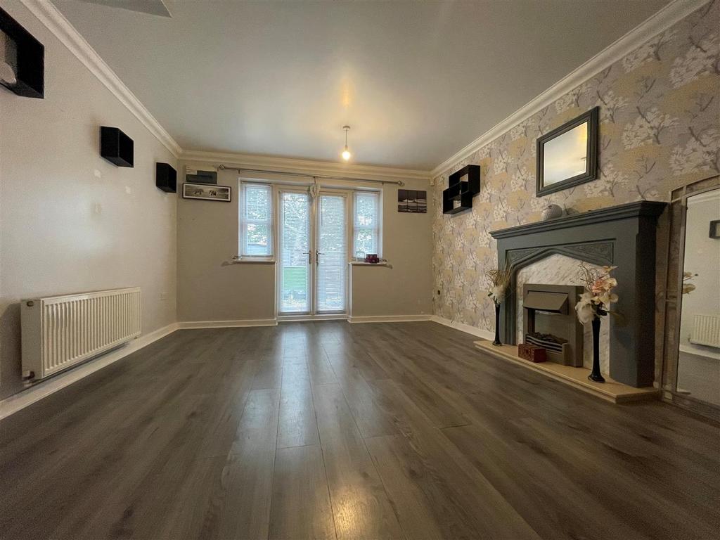 Lounge Dining Room.jpg