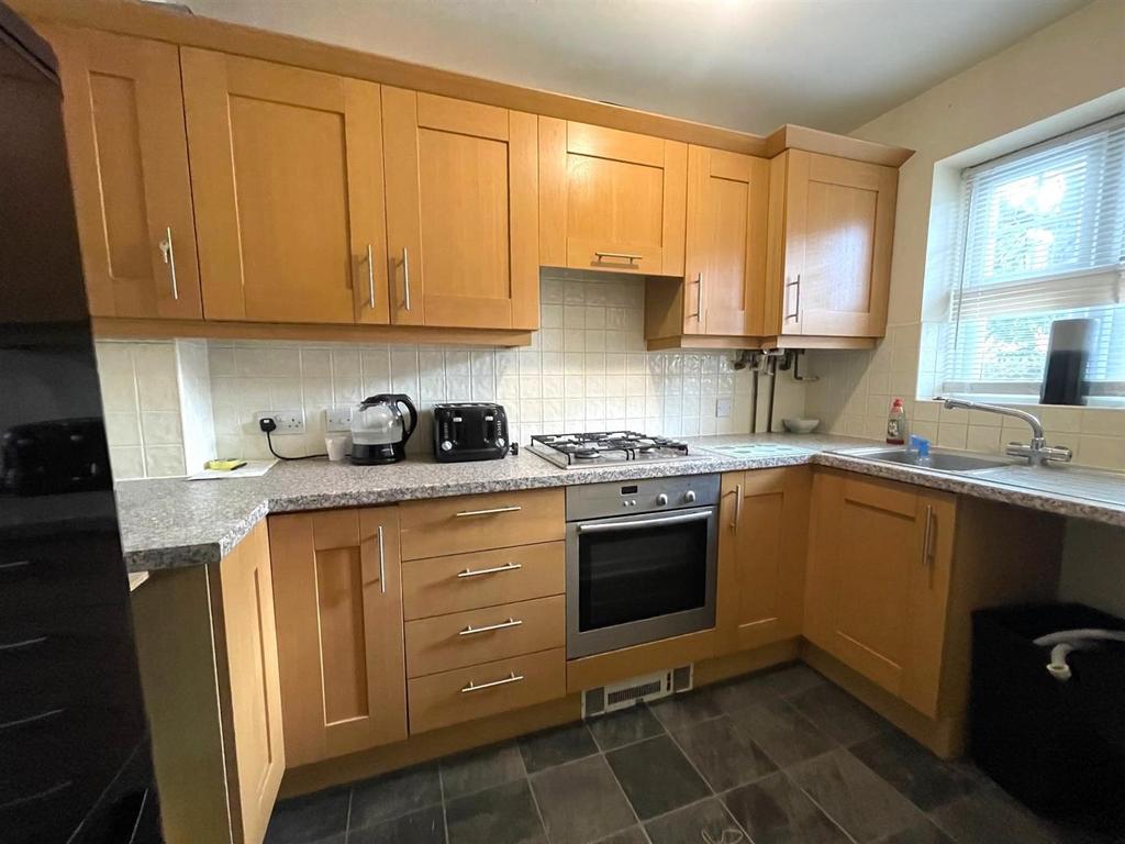 Kitchen 1.jpg