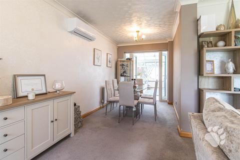 43 Church Road, Basildon, SS16 4AG