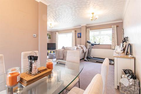 43 Church Road, Basildon, SS16 4AG