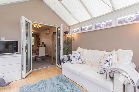43 Church Road, Basildon, SS16 4AG