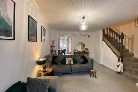 3 bedroom semi-detached house for sale, The Vineyard, Crewe