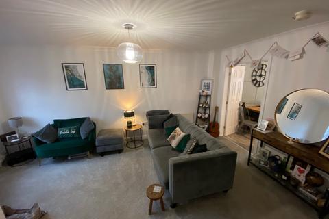 3 bedroom semi-detached house for sale, The Vineyard, Crewe