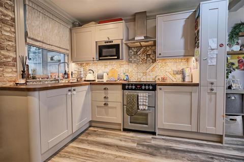 38 Pye Corner, Gilston, Harlow, CM20 2RB