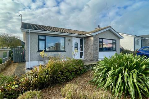 undefined, Lon Gogarth, Benllech