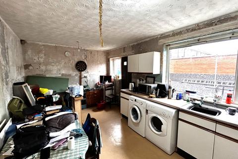 undefined, Simon Close, Holmewood, Bradford, West Yorkshire, BD4