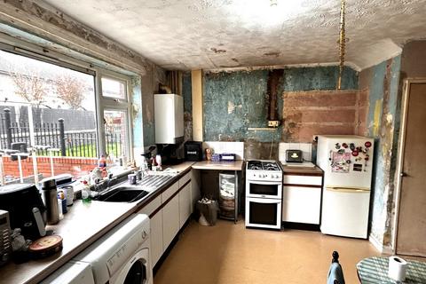 undefined, Simon Close, Holmewood, Bradford, West Yorkshire, BD4
