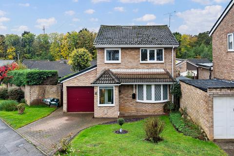 3 bedroom detached house for sale, Thames Rise, Kettering, NN16