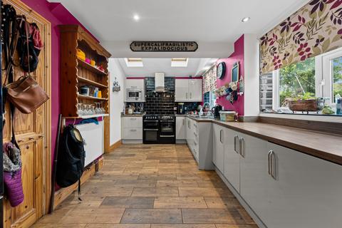 undefined, Thames Rise, Kettering, NN16