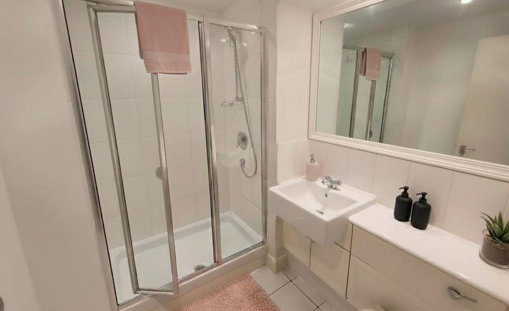 Bath1.JPG