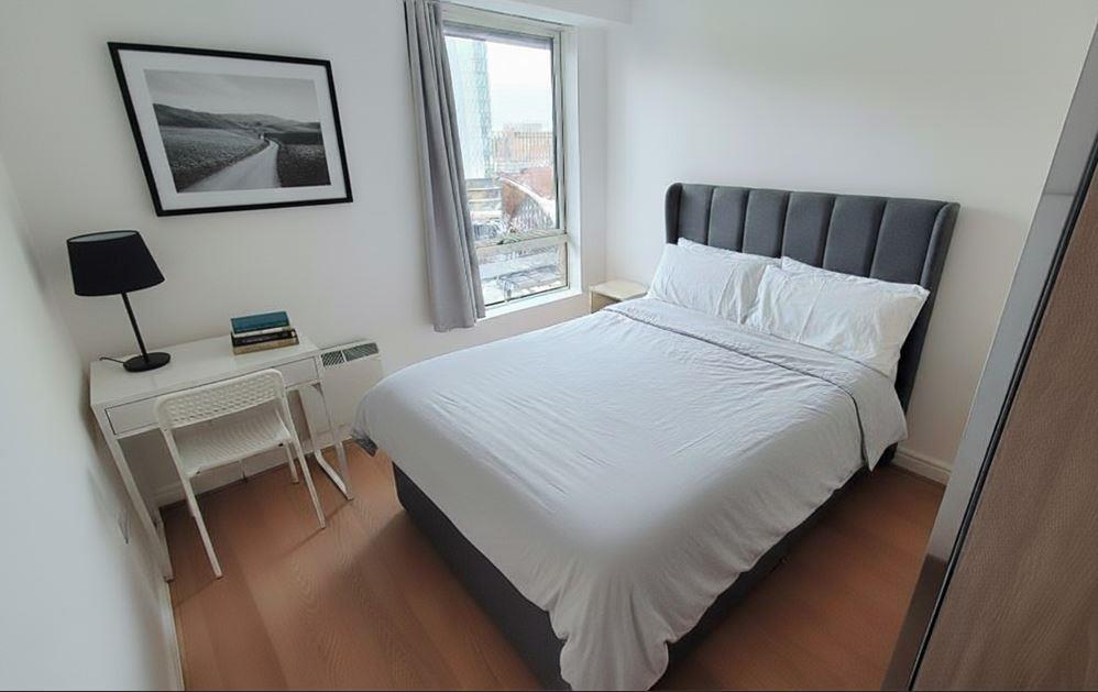 Bed2.JPG