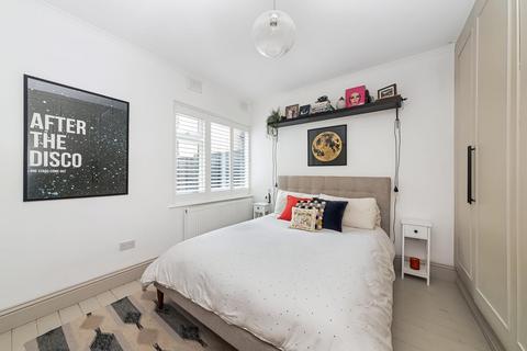 2 bedroom maisonette for sale, Chestnut Road, London, SE27