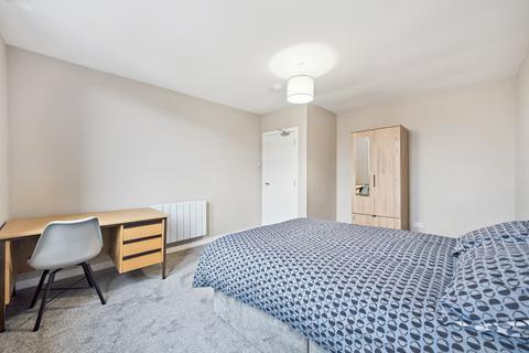 3 bedroom apartment to rent, Sanda Street  , Flat 2-1, North Kelvinside, Glasgow, G20 8PT