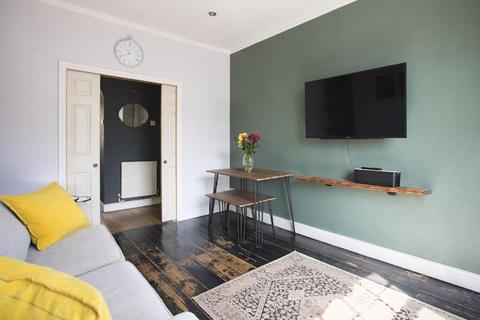 1 bedroom apartment to rent, Parker Mews, London, WC2B