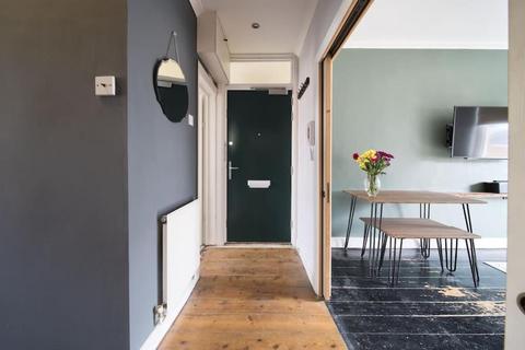 1 bedroom apartment to rent, Parker Mews, London, WC2B