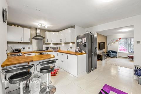 undefined, Liddell Way, Ascot