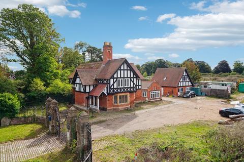 7 bedroom detached house for sale, Lower Britwell Road, Slough SL2
