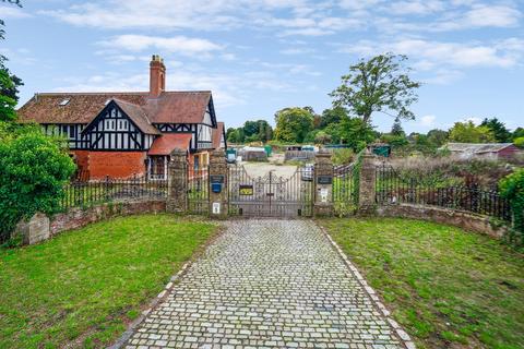 7 bedroom detached house for sale, Lower Britwell Road, Slough SL2
