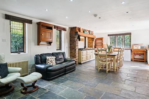 7 bedroom detached house for sale, Lower Britwell Road, Slough SL2
